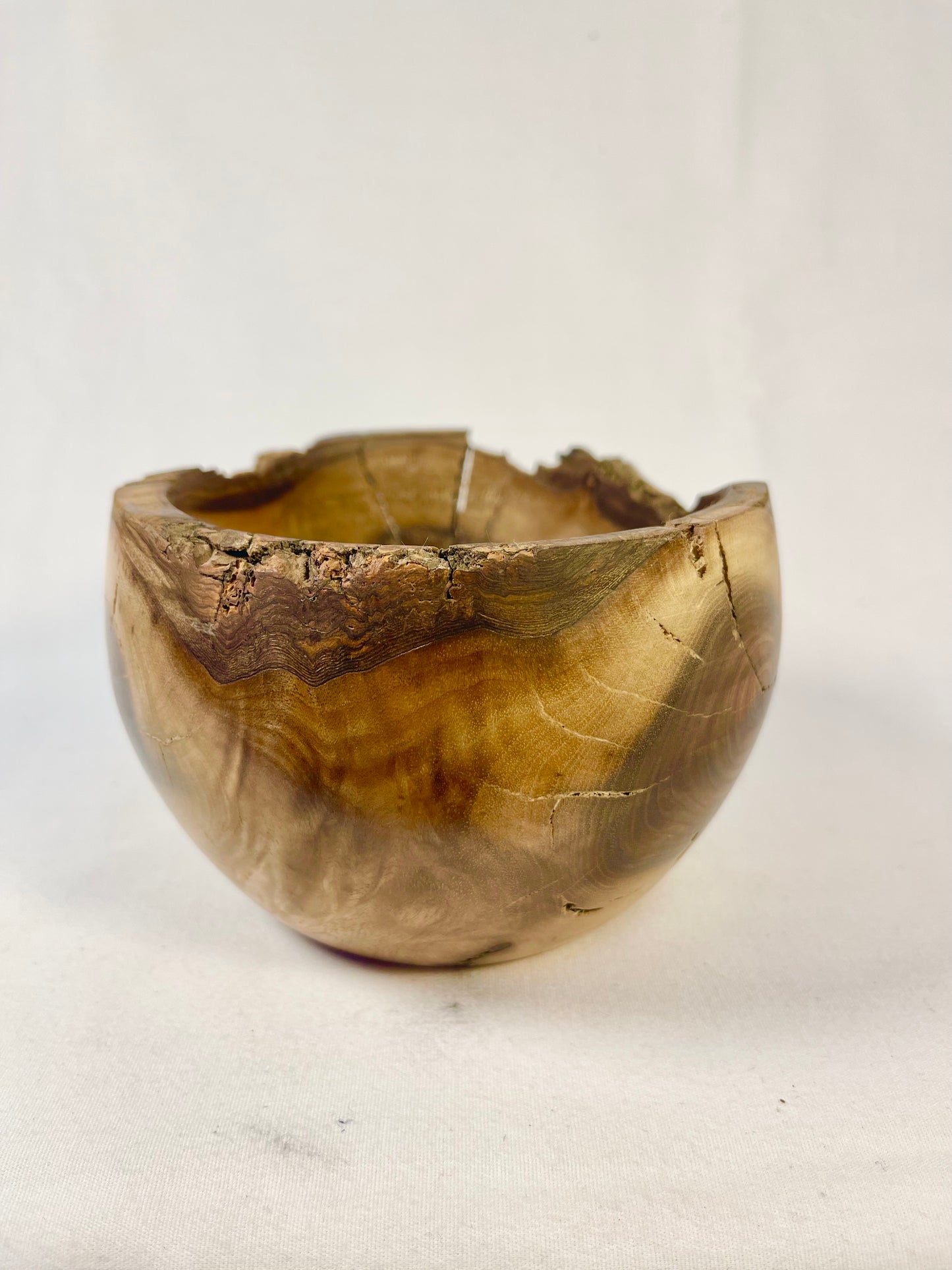 Small Bowl - Walnut Live Edge