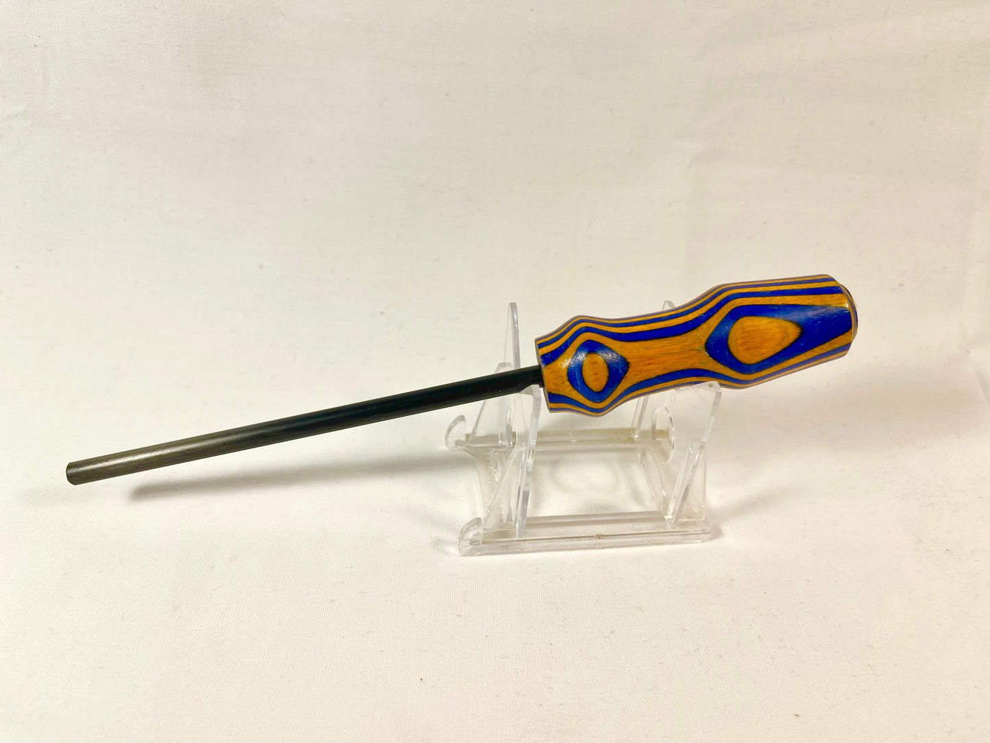 Carbon Striker